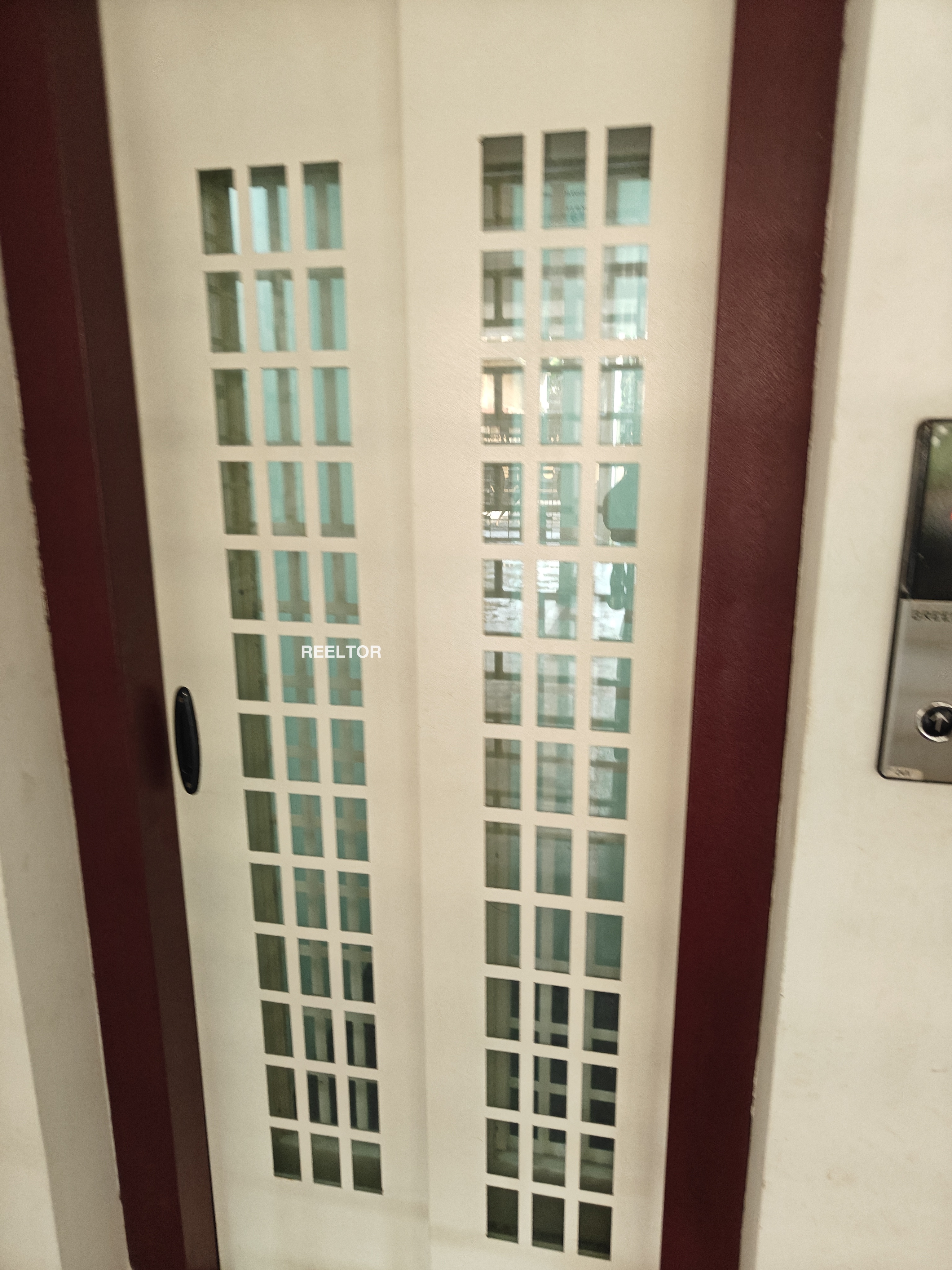 Flat For Sale In Jaddna Chaurah