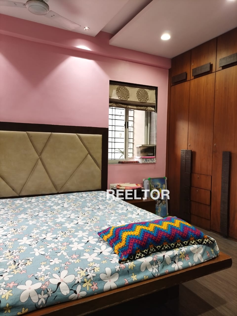 Flat For Rent In Kakalpura Bayana