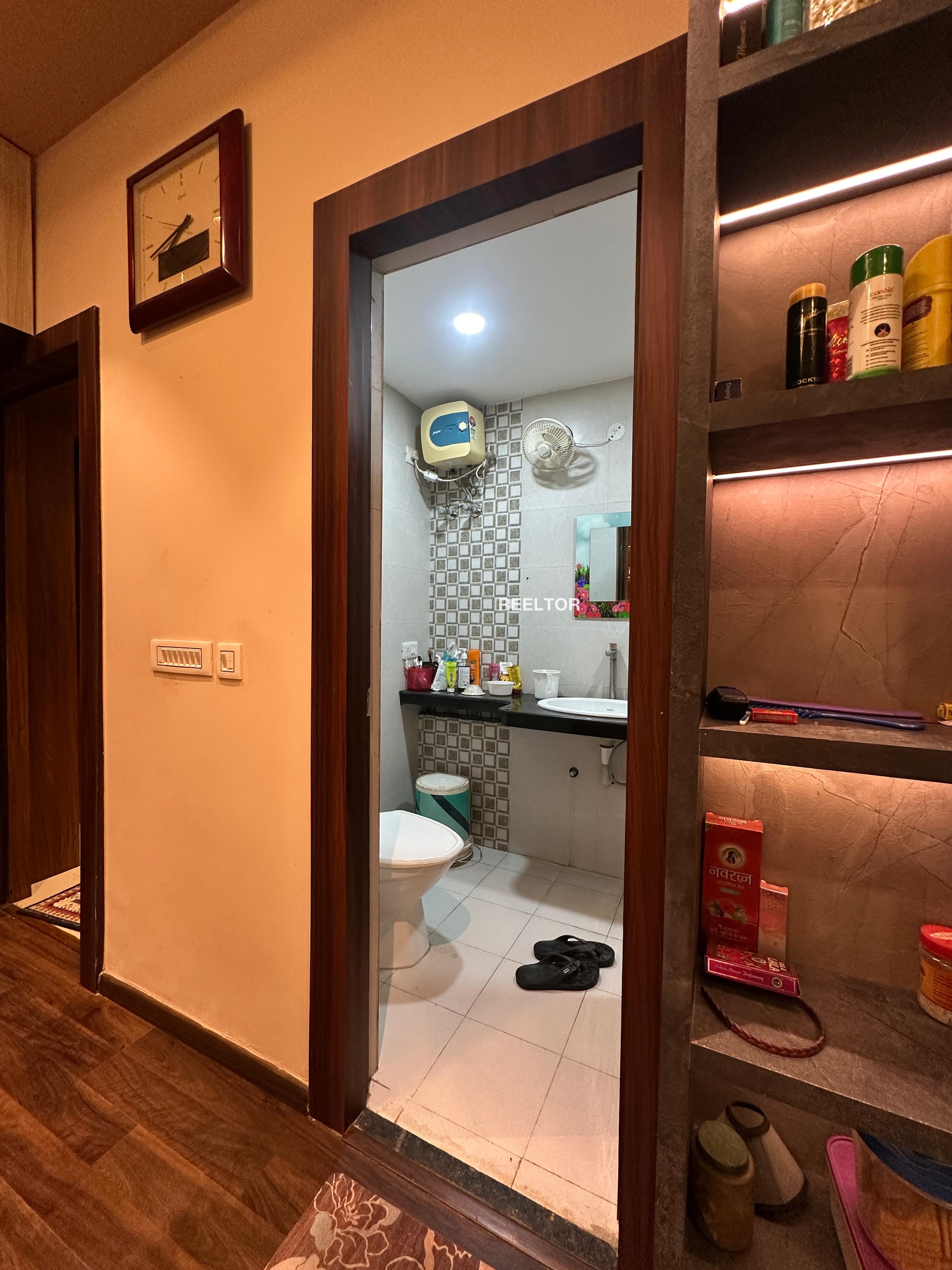 Flat For Sale In Tajsar Karnawatan Sikar Garmin
