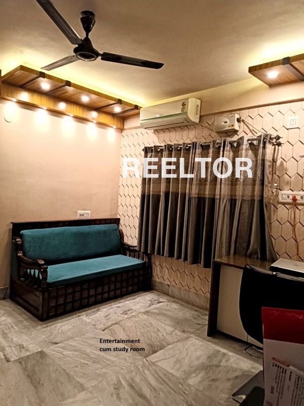 Flat For Sale In Kapridhar Rohru