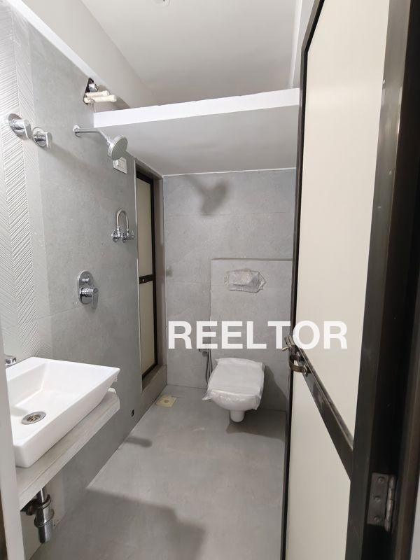 Flat For Sale In Suttaran Ka Khera Pachpahar