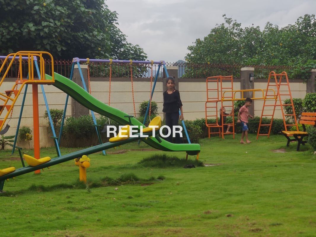 Flat For Rent In Bamhori Khas Lidhaura