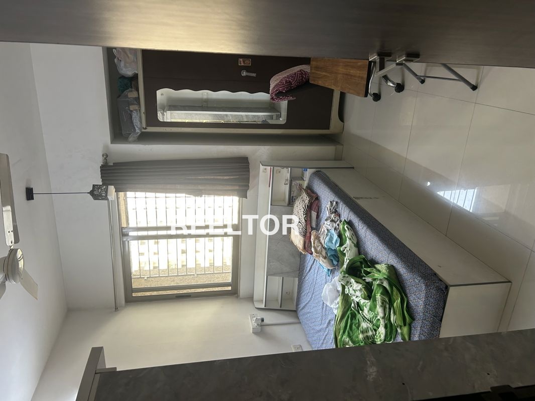 Flat For Sale In Uthupulikadu Rasipuram
