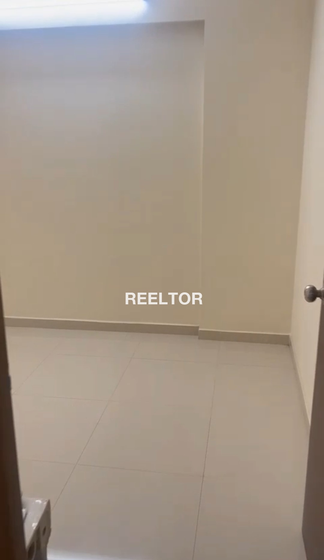 Flat For Sale In Ranganayakanaroppa Madhugiri