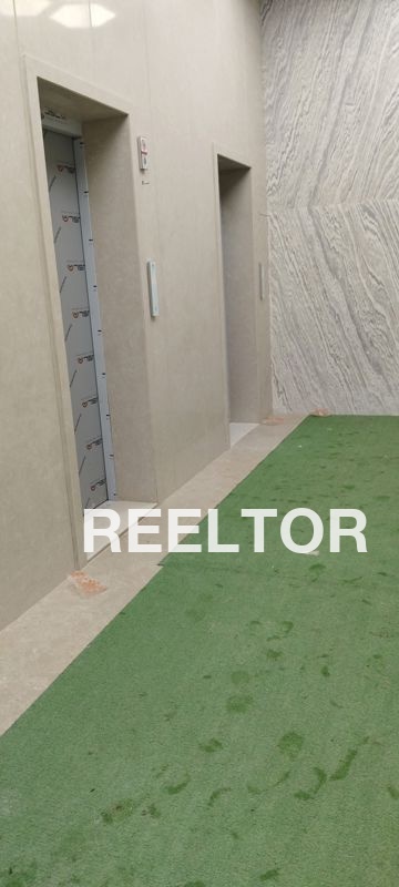 Flat For Sale In Andhiyankhurd Mau