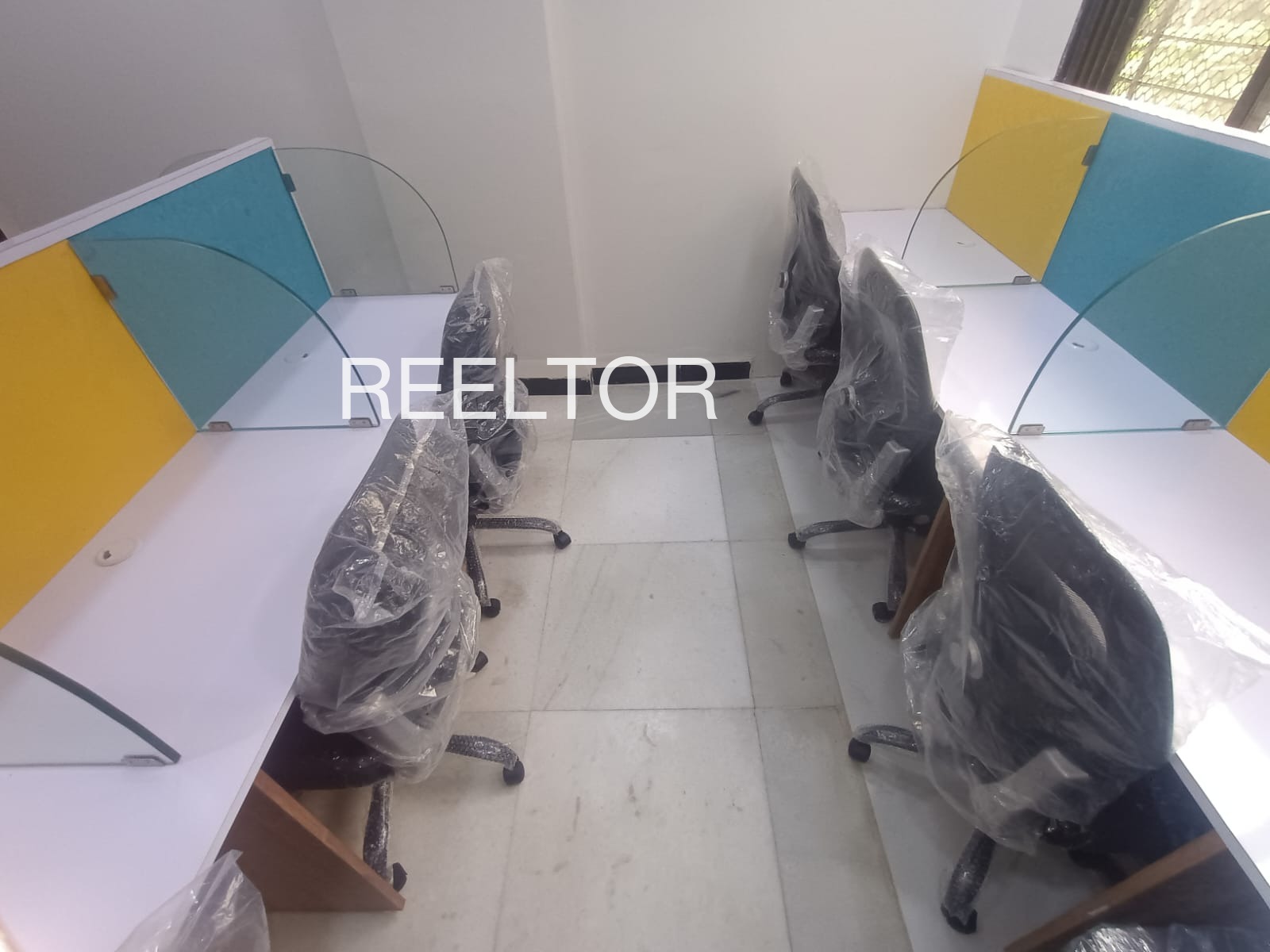 Office Space For Sale In Chakadu Shirpur