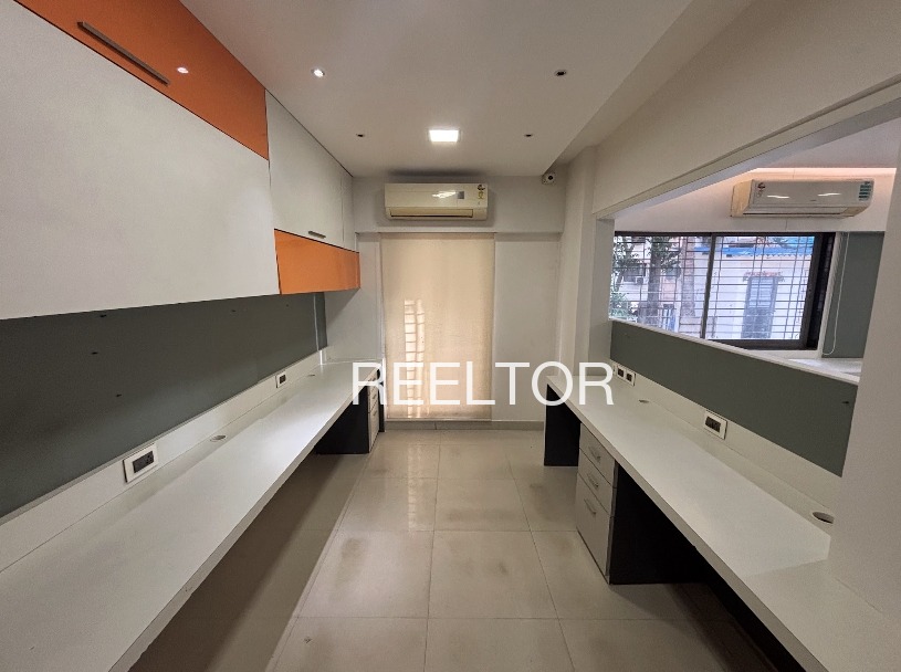 Office Space For Rent In Pahari Tikamgarh