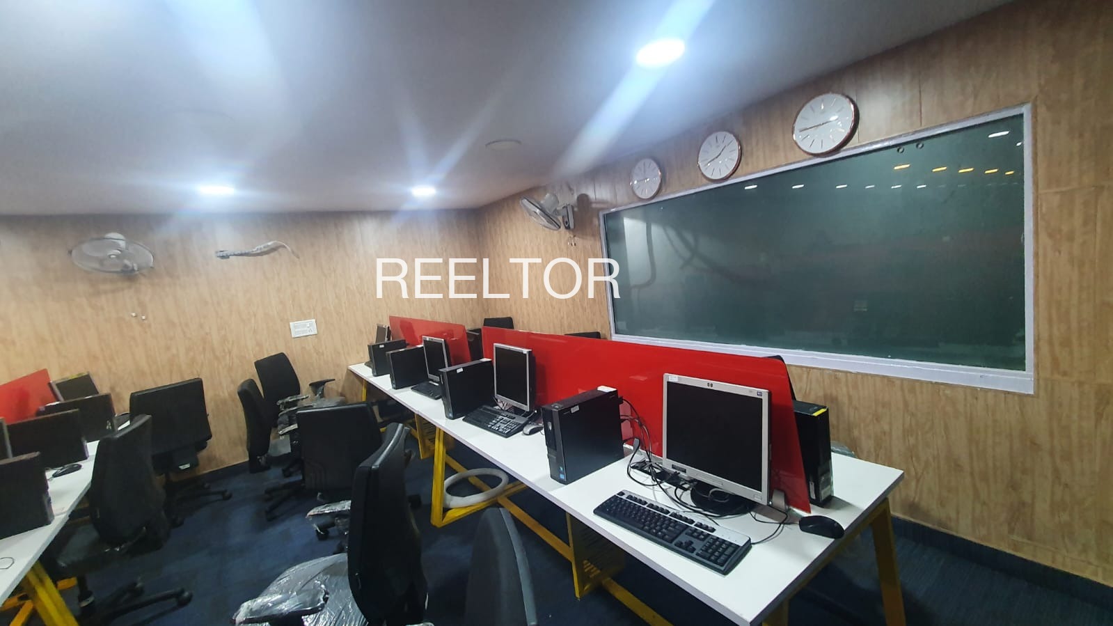 Office Space For Sale In Abhanpur Shirpur