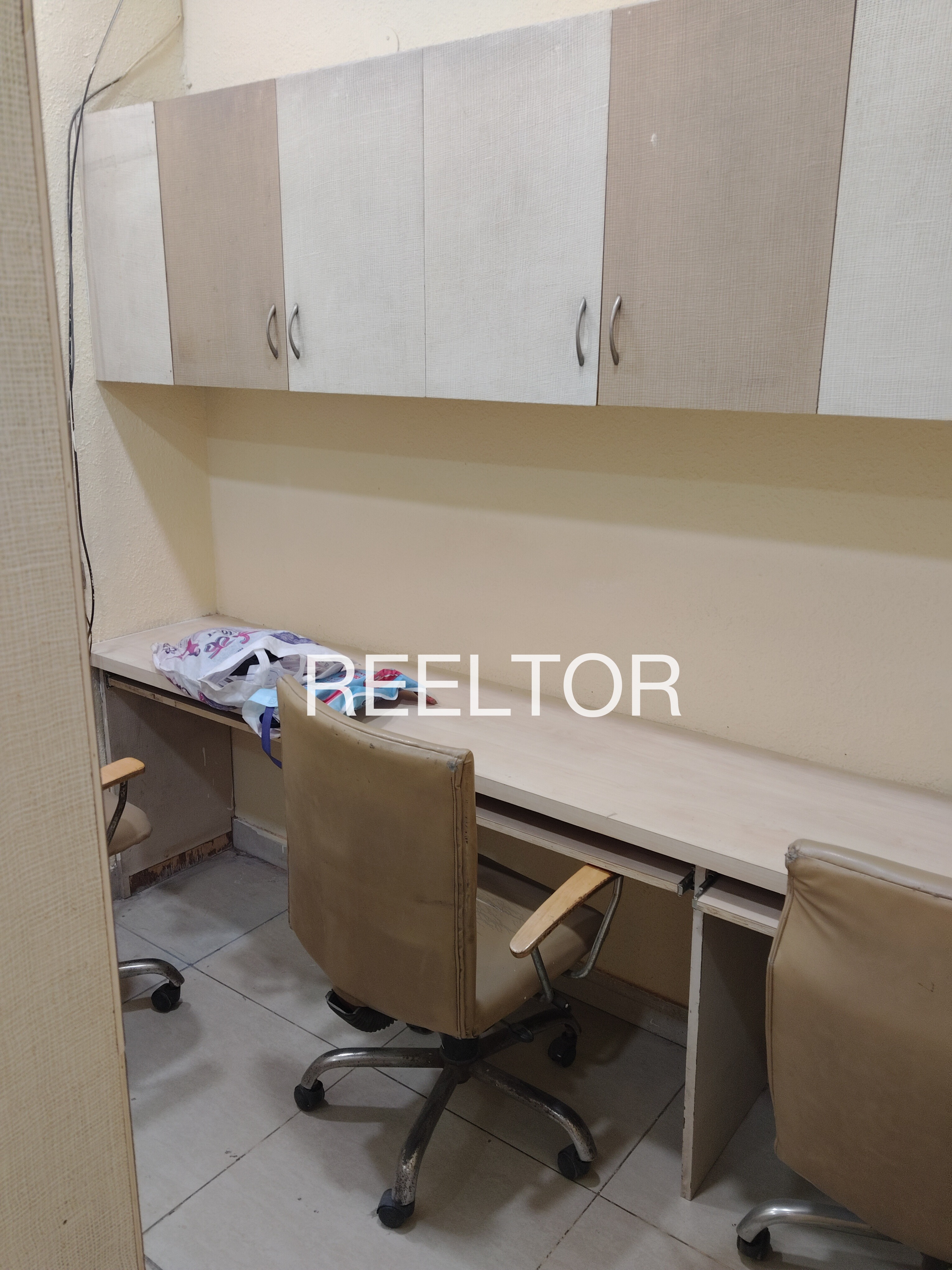 Office Space For Rent In Barreh Maniram Amarpatan