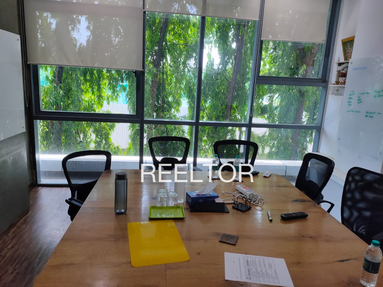 Office Space For Sale In Midoora Awantipora