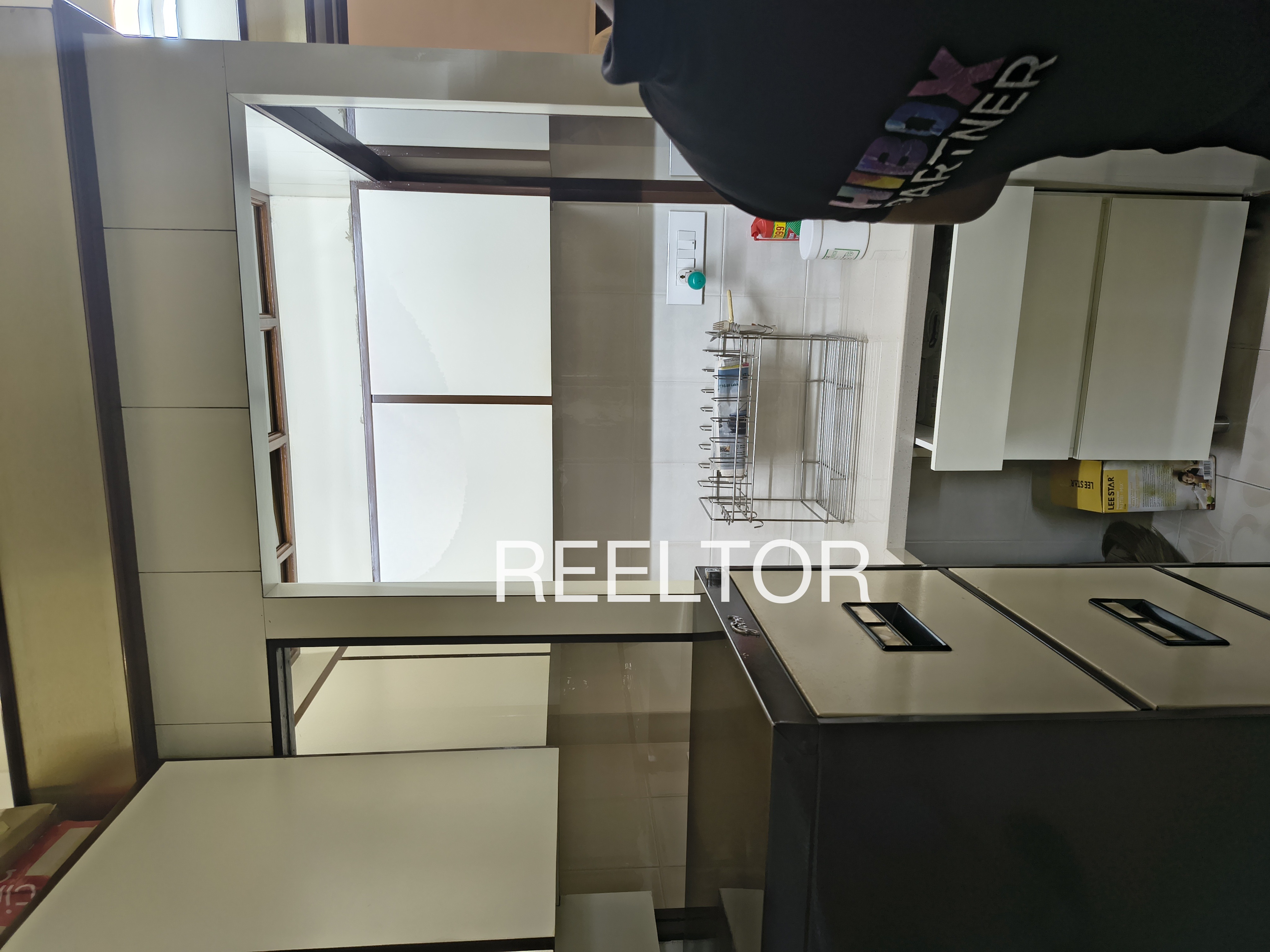 Office Space For Sale In Khoni Jubbal