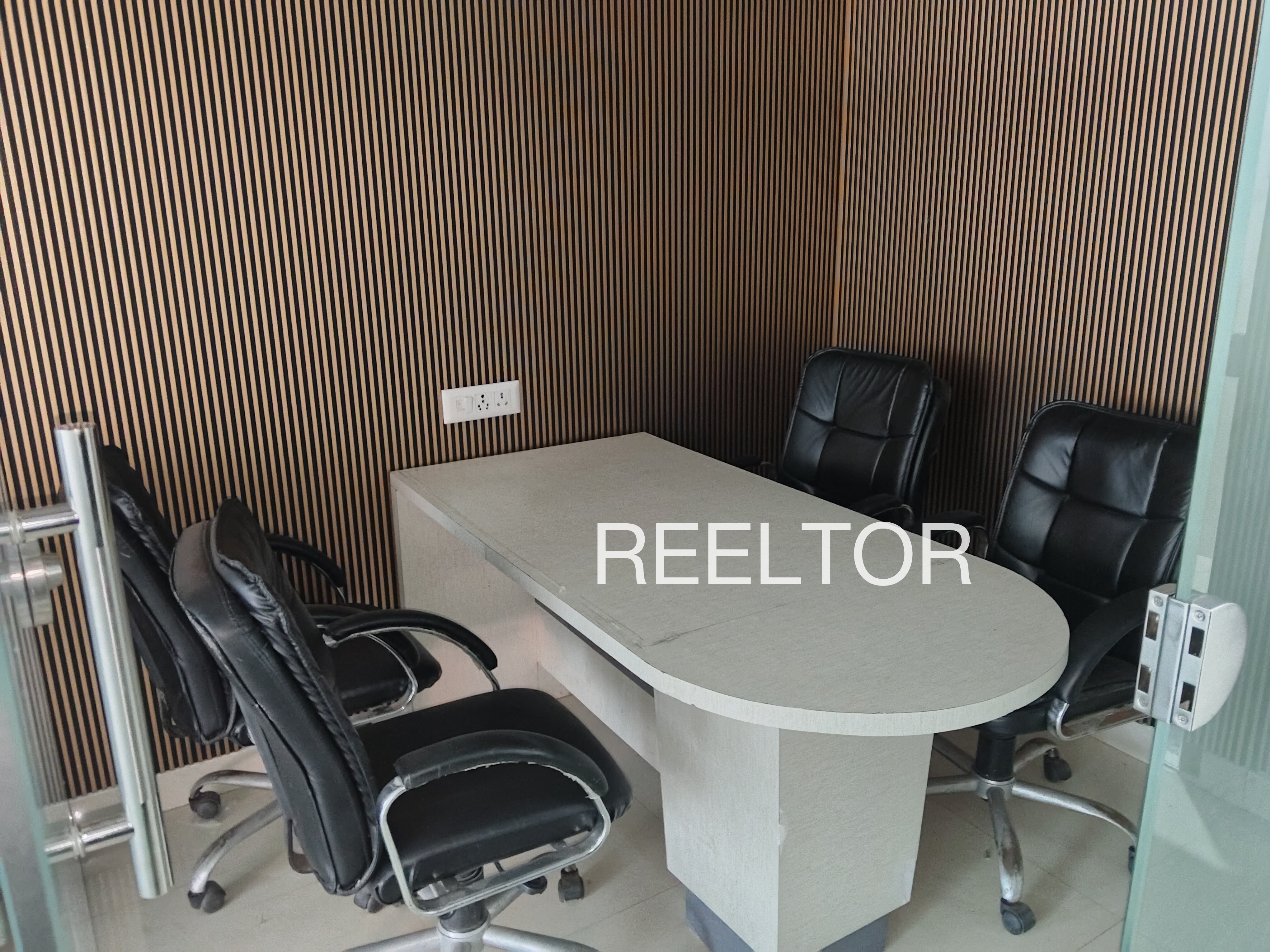 Office Space For Sale In Razairi Nermand