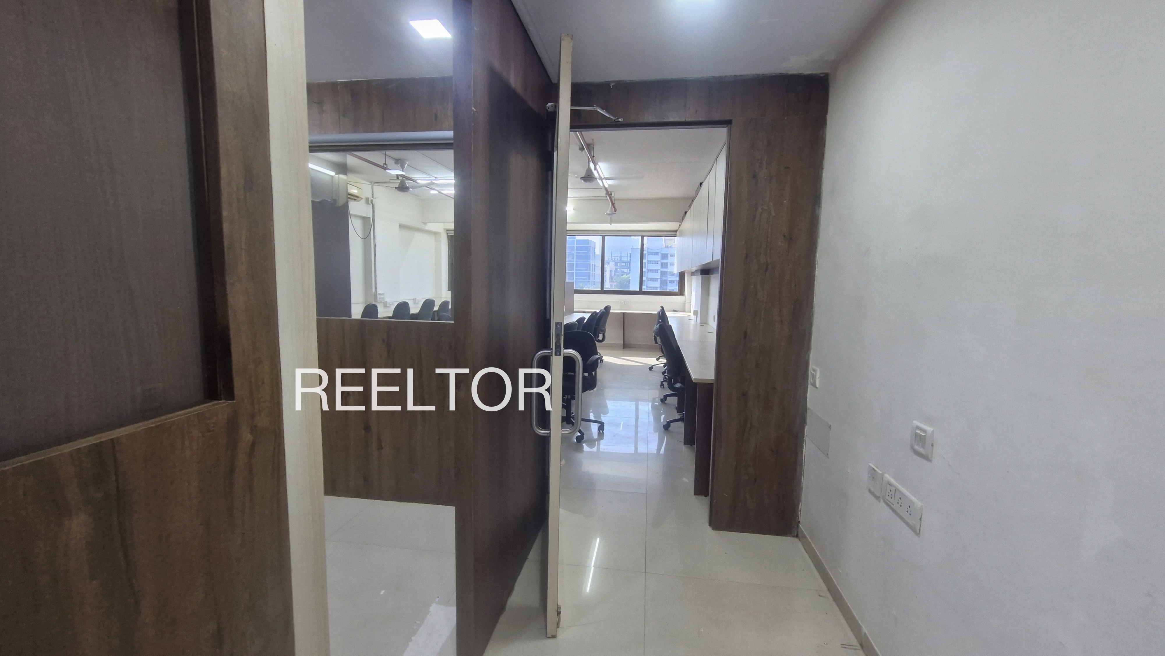 Office Space For Sale In Chharisian Gairsain