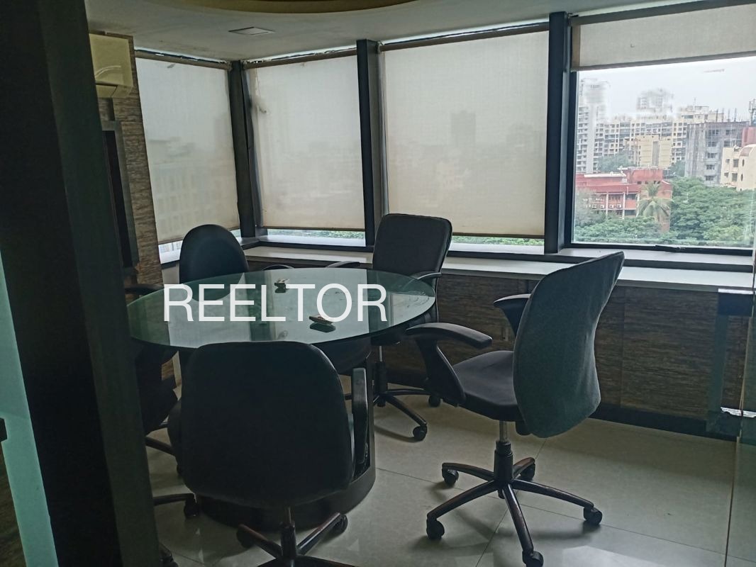 Office Space For Rent In Kozhichitta Colony Vellarikkundu