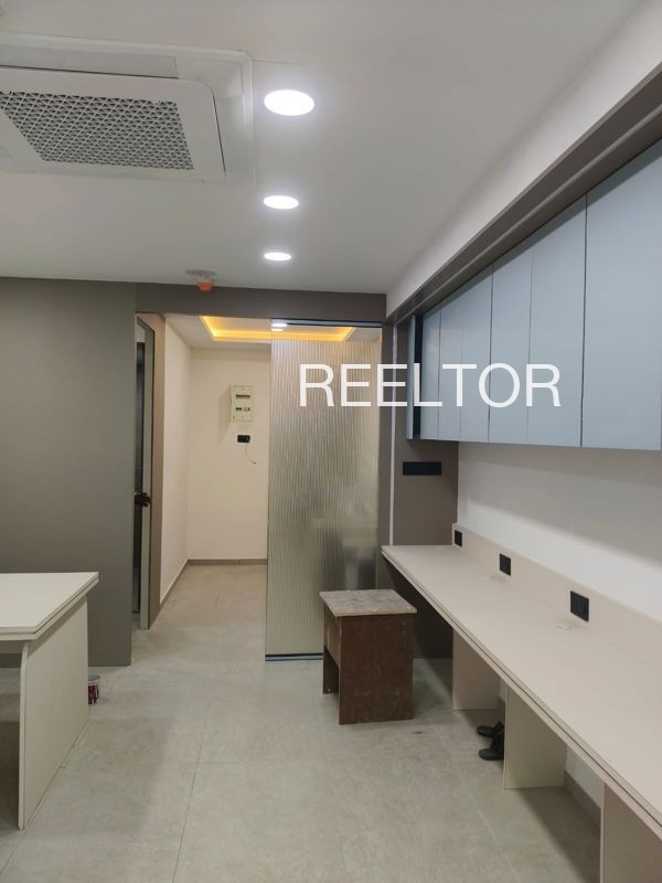 Office Space For Sale In Vazhunnorodi Hosdurg