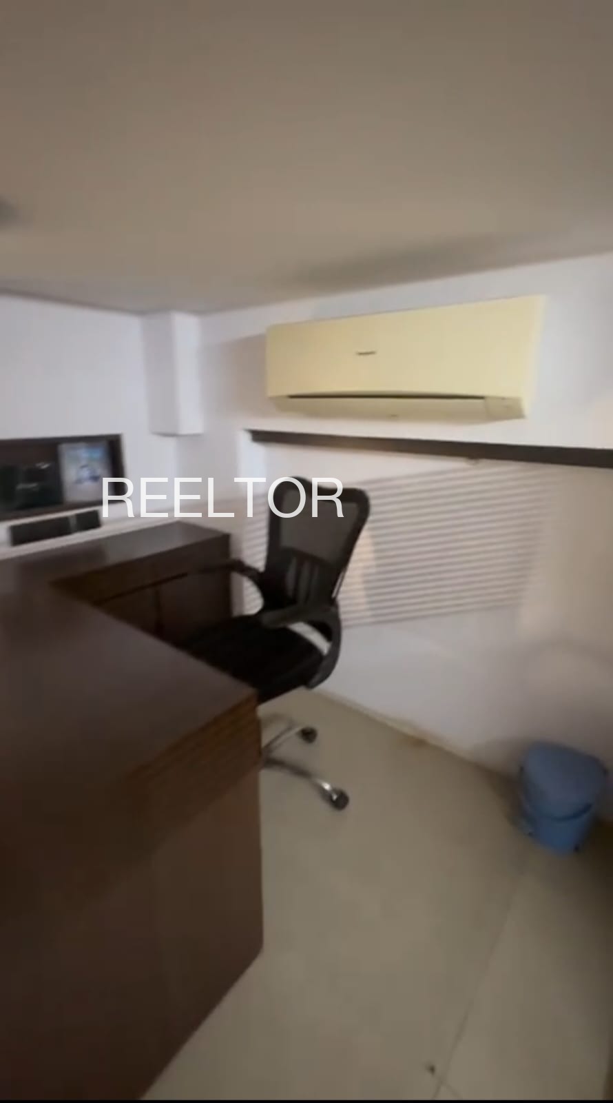 Office Space For Rent In Shiras Marg Georai