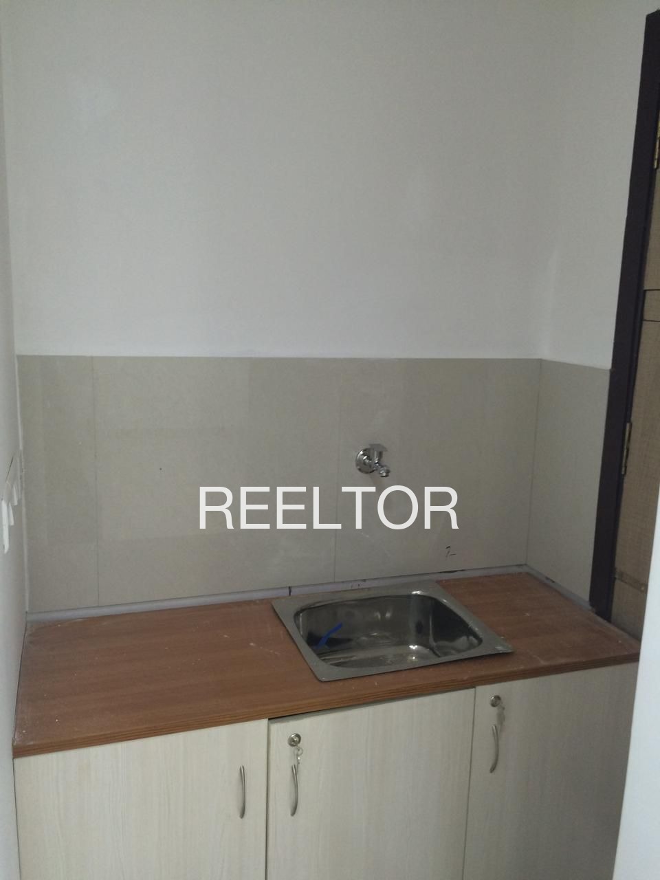 Office Space For Sale In Pardhitola Nagbhir