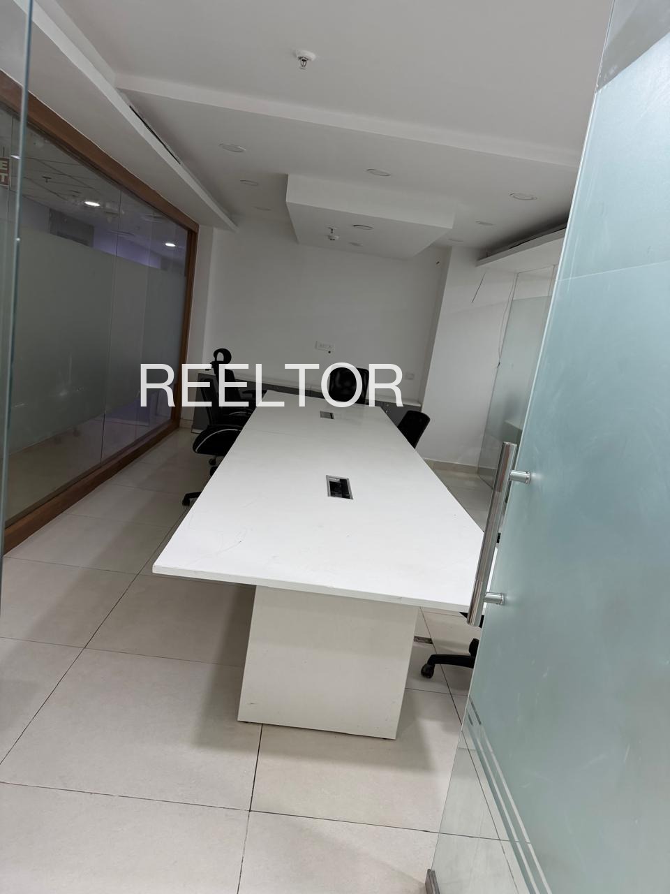 Office Space For Rent In Lachayara Kurwai