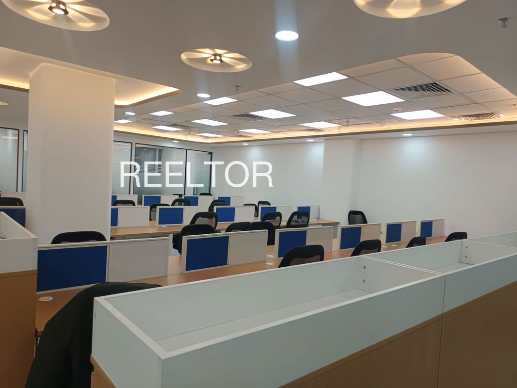 Office Space For Rent In Kozhichitta Colony Vellarikkundu
