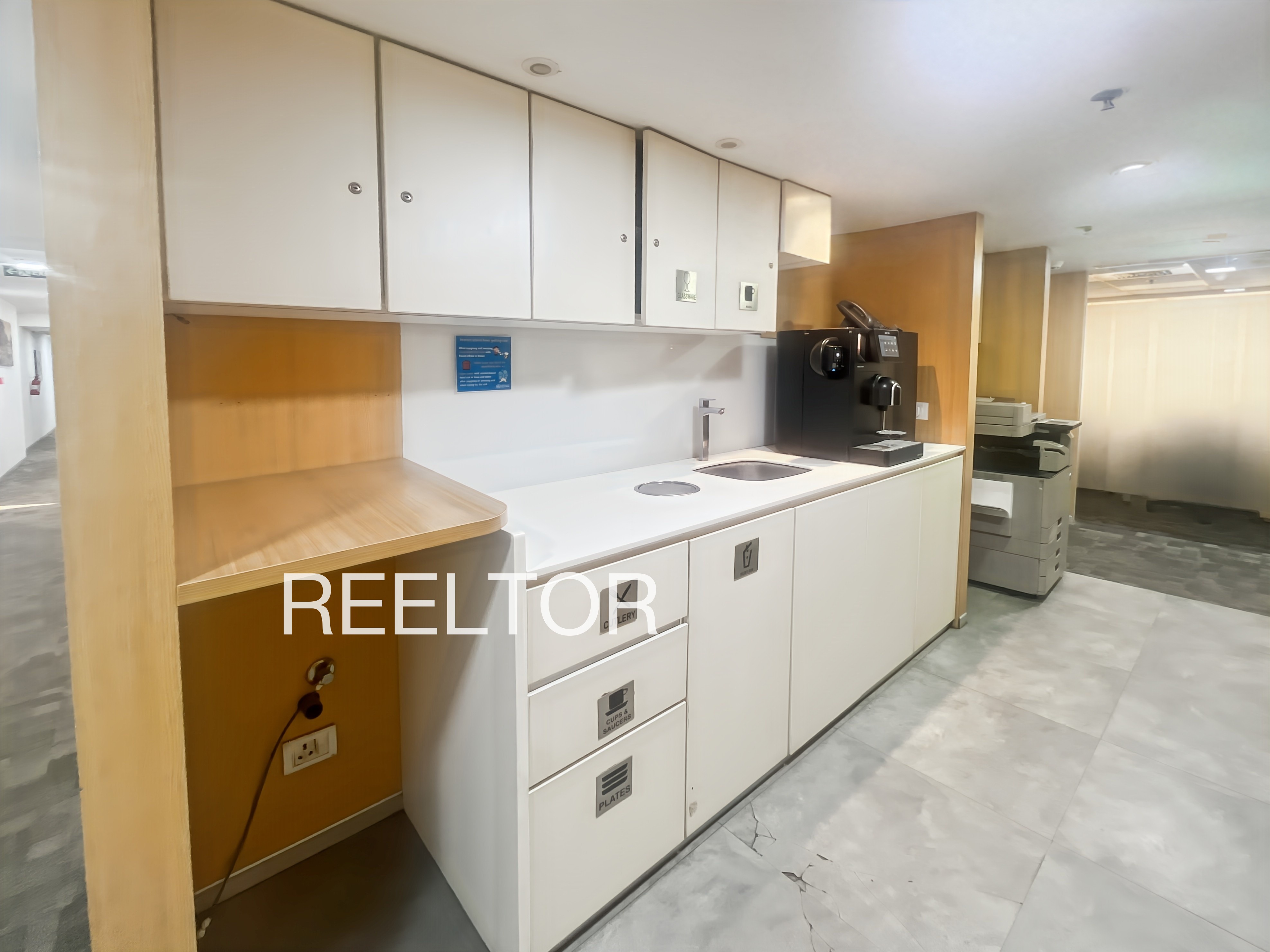 Office Space For Rent In Lachayara Kurwai