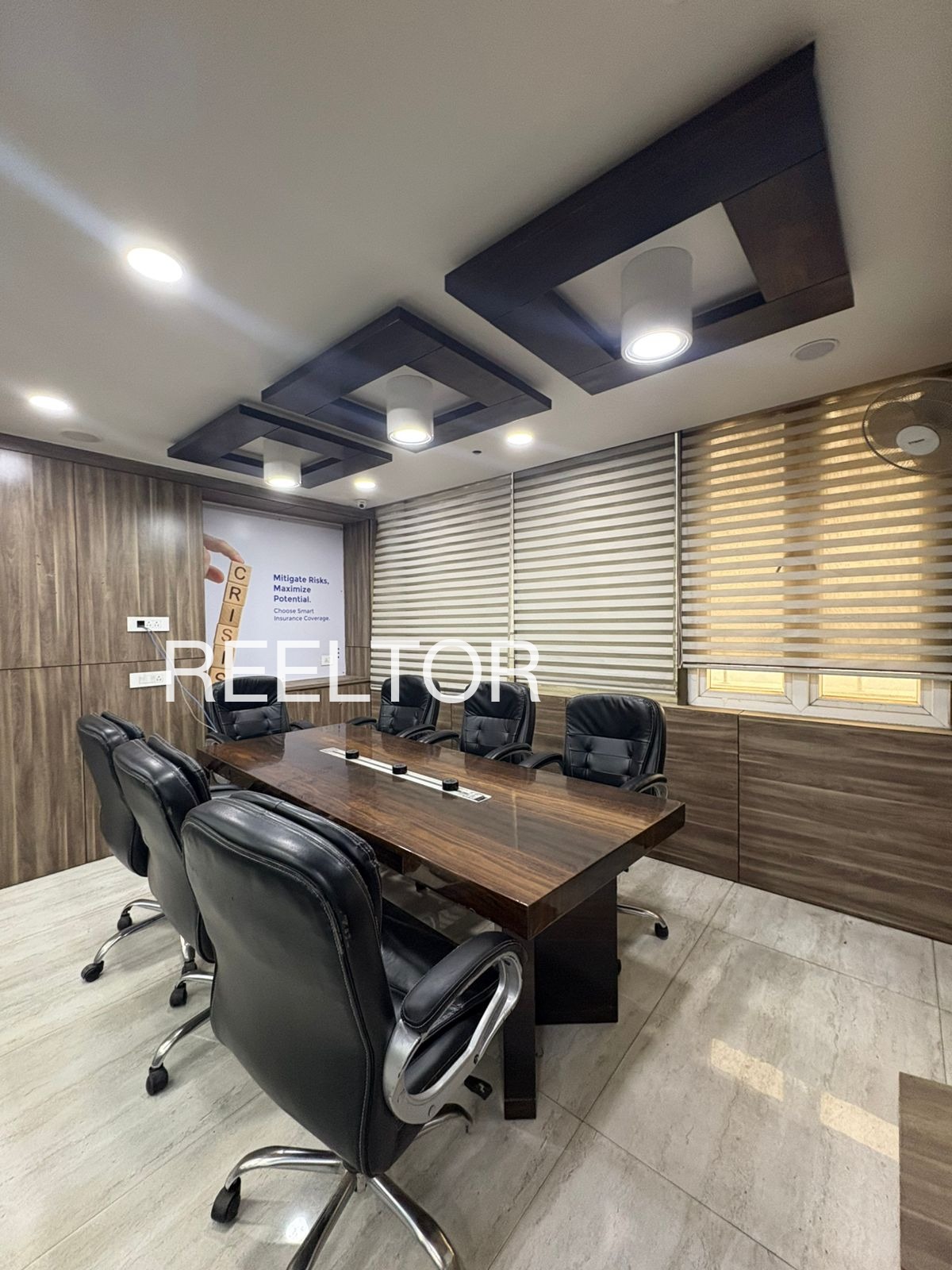Office Space For Rent In Sunderpur Tikamgarh