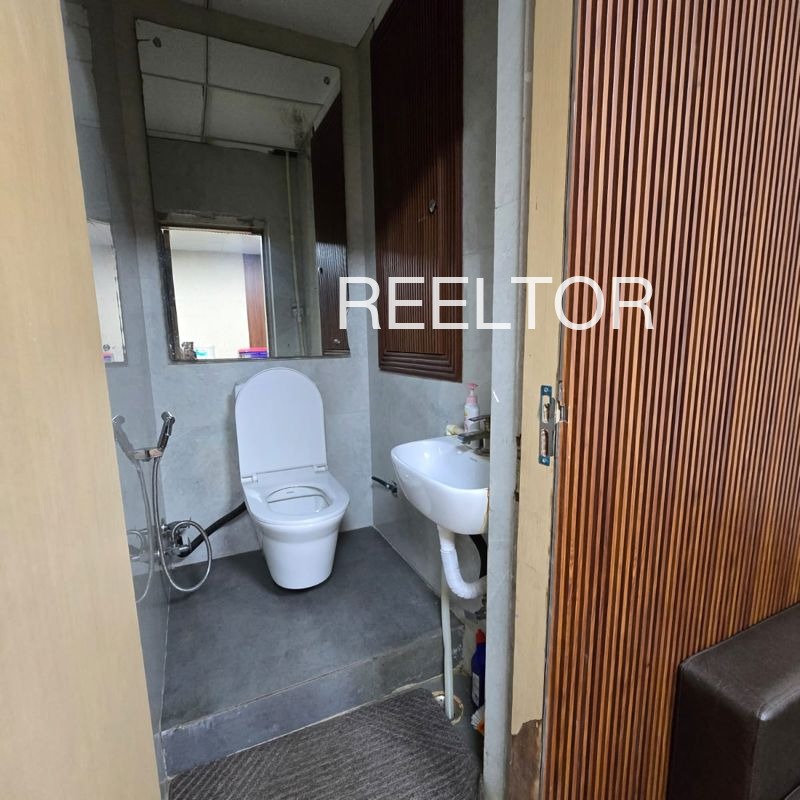 Office Space For Sale In Pallikkara Kunnathunad