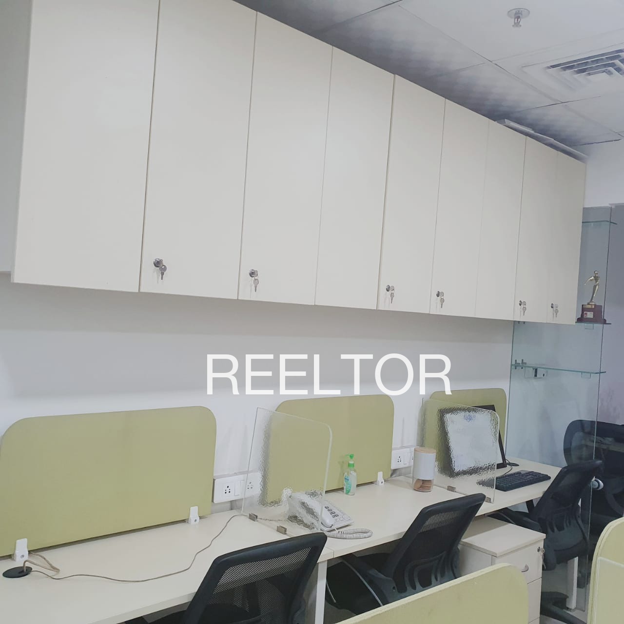 Office Space For Sale In Mala Gulabganj