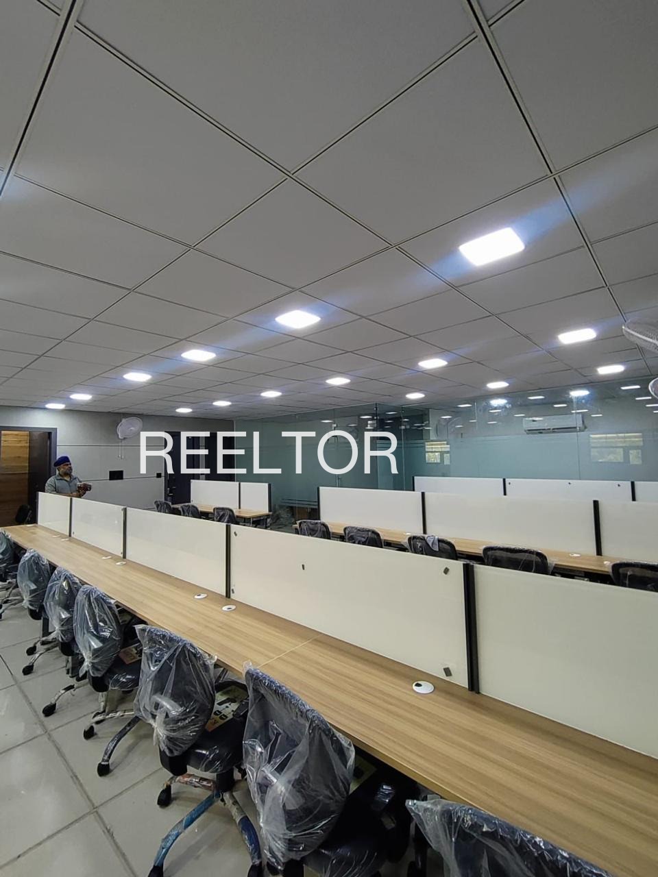 Office Space For Sale In Wakilan Wala Zira