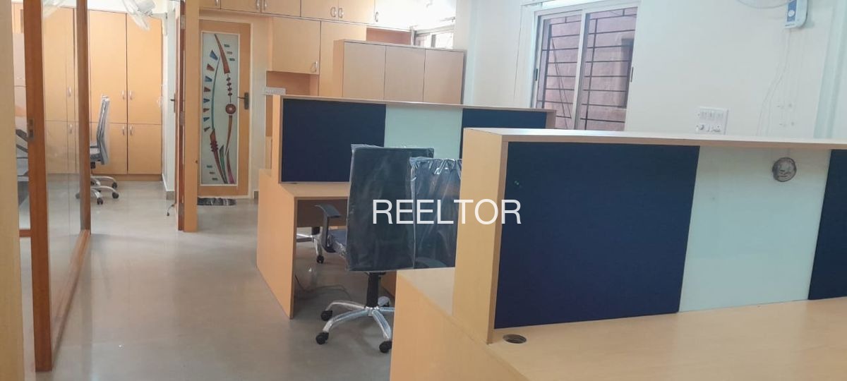 Office Space For Sale In Auranpur Maakdon