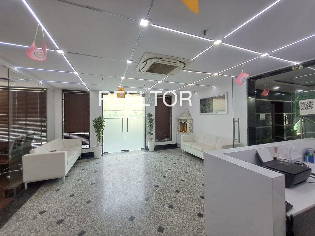 Office Space For Rent In Paruabhadi Ambabhona