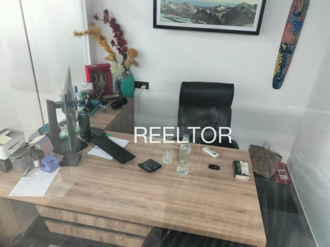 Office Space For Rent In Kozhichitta Colony Vellarikkundu