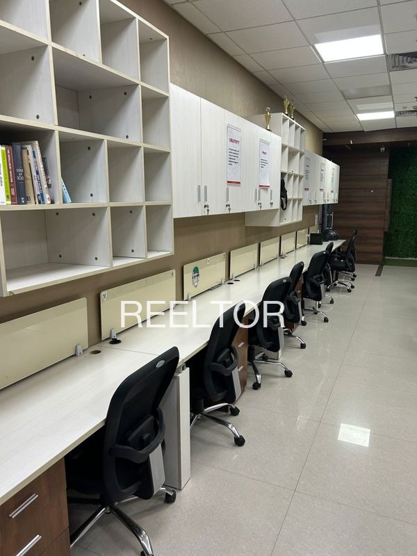 Office Space For Rent In Pinjang Gangluan Khoupum