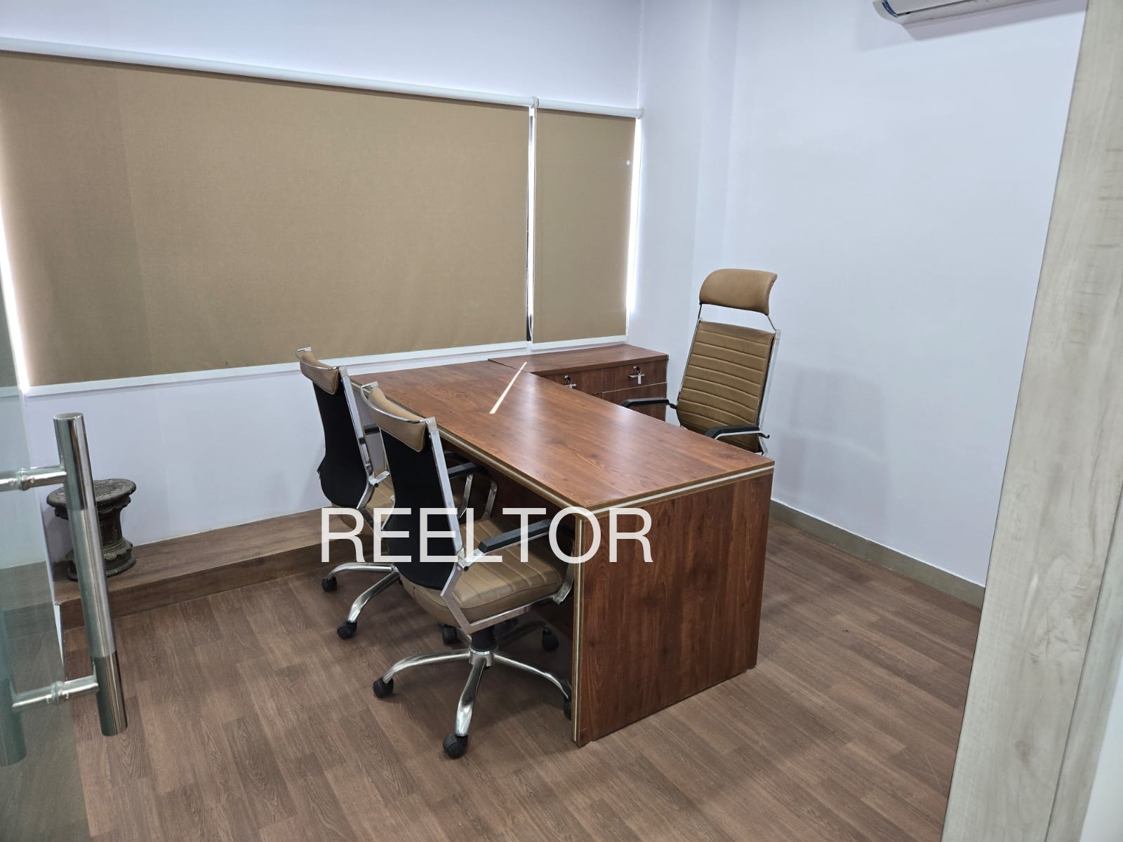 Office Space For Sale In Ratnara Gondiya