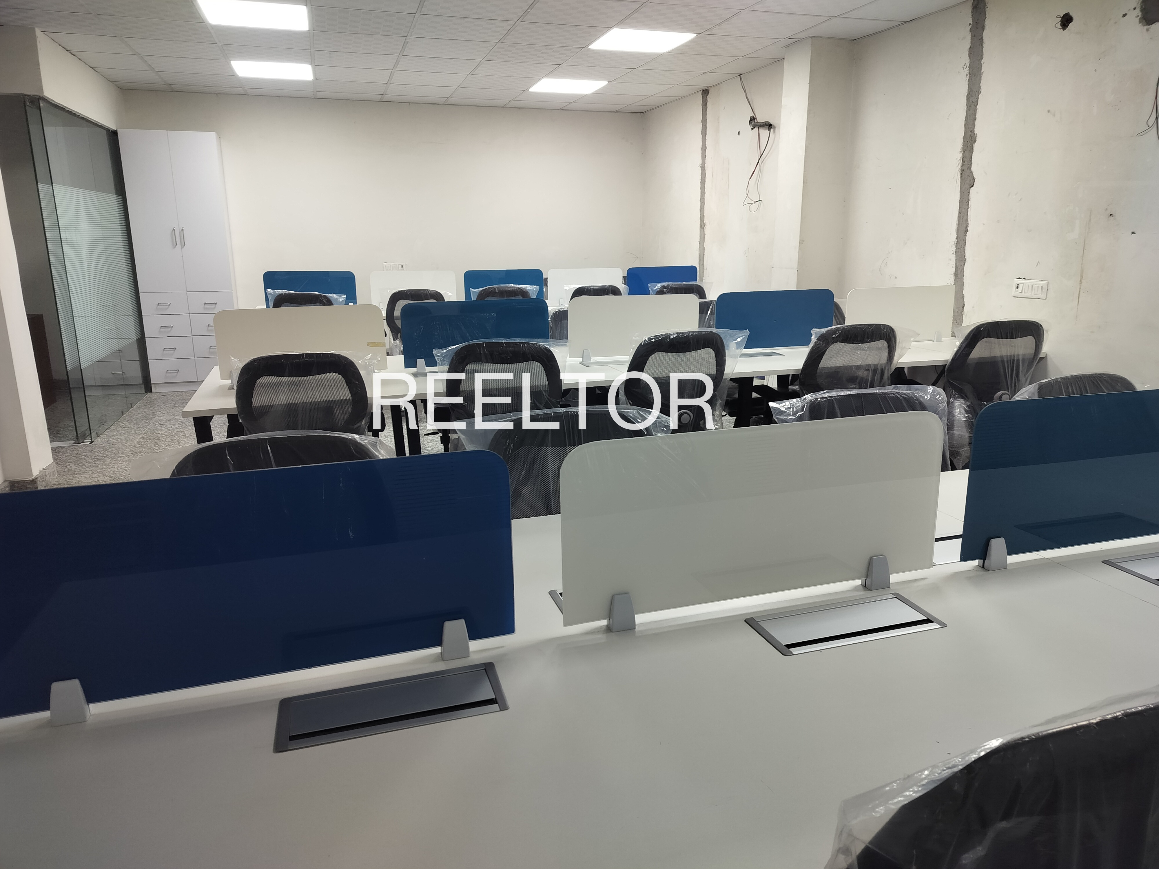 Office Space For Sale In Nausari Jakholi