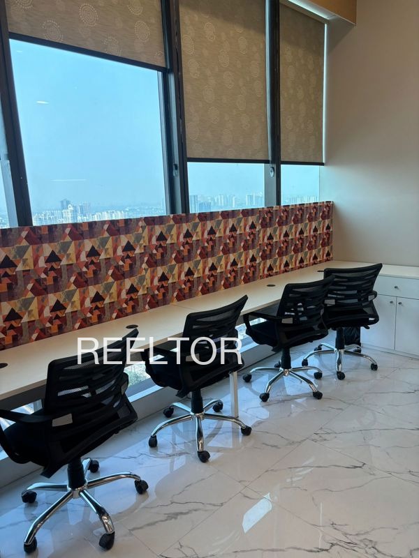 Office Space For Sale In Auranpur Maakdon