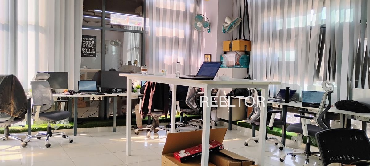 Office Space For Rent In Padichira Sulthanbathery