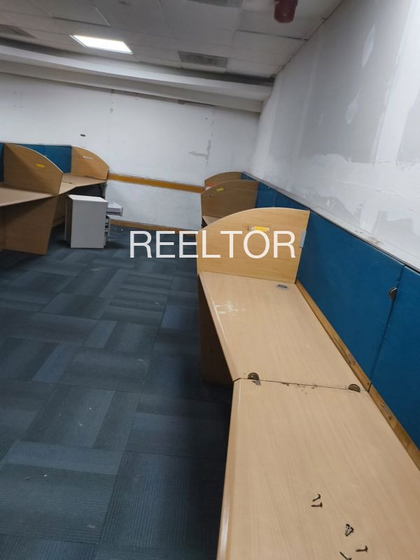 Office Space For Sale In Uthukuzhi Kadavur
