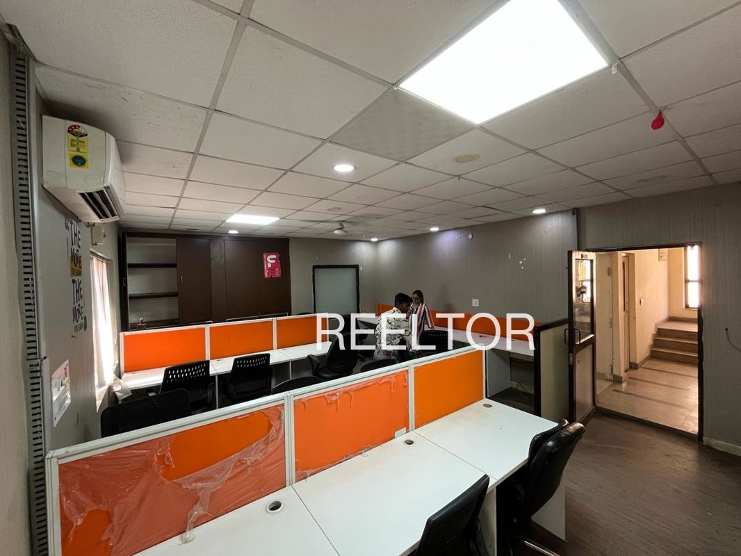 Office Space For Sale In Farraspura Sikari