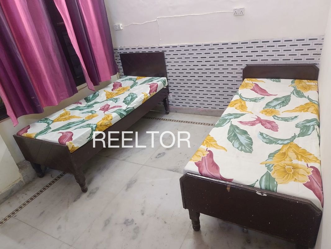 Pg For Rent In Mal Ka Jhonpara Jahazpur