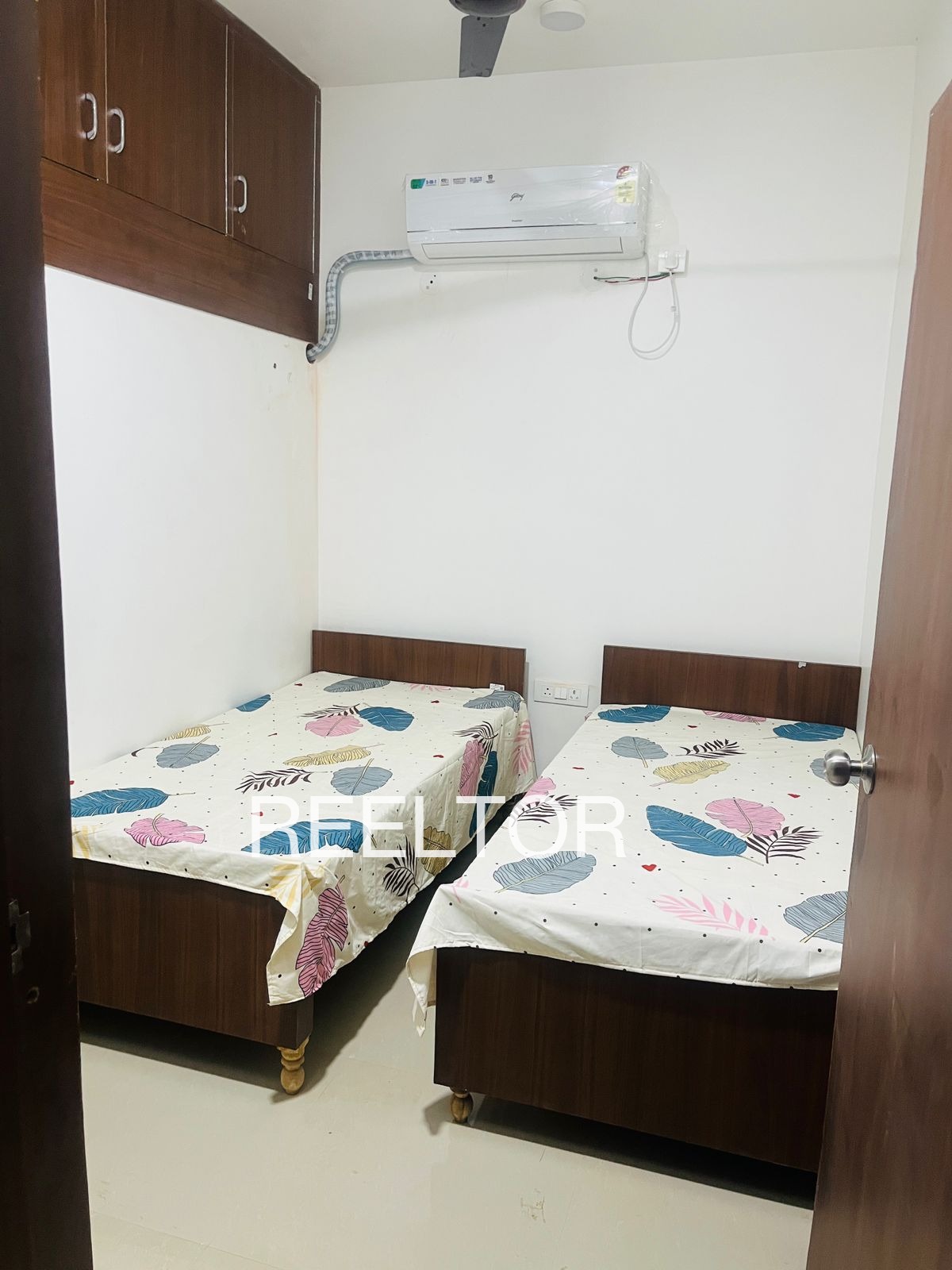 Pg For Rent In Rona Khedi Shivpuri Tahsil
