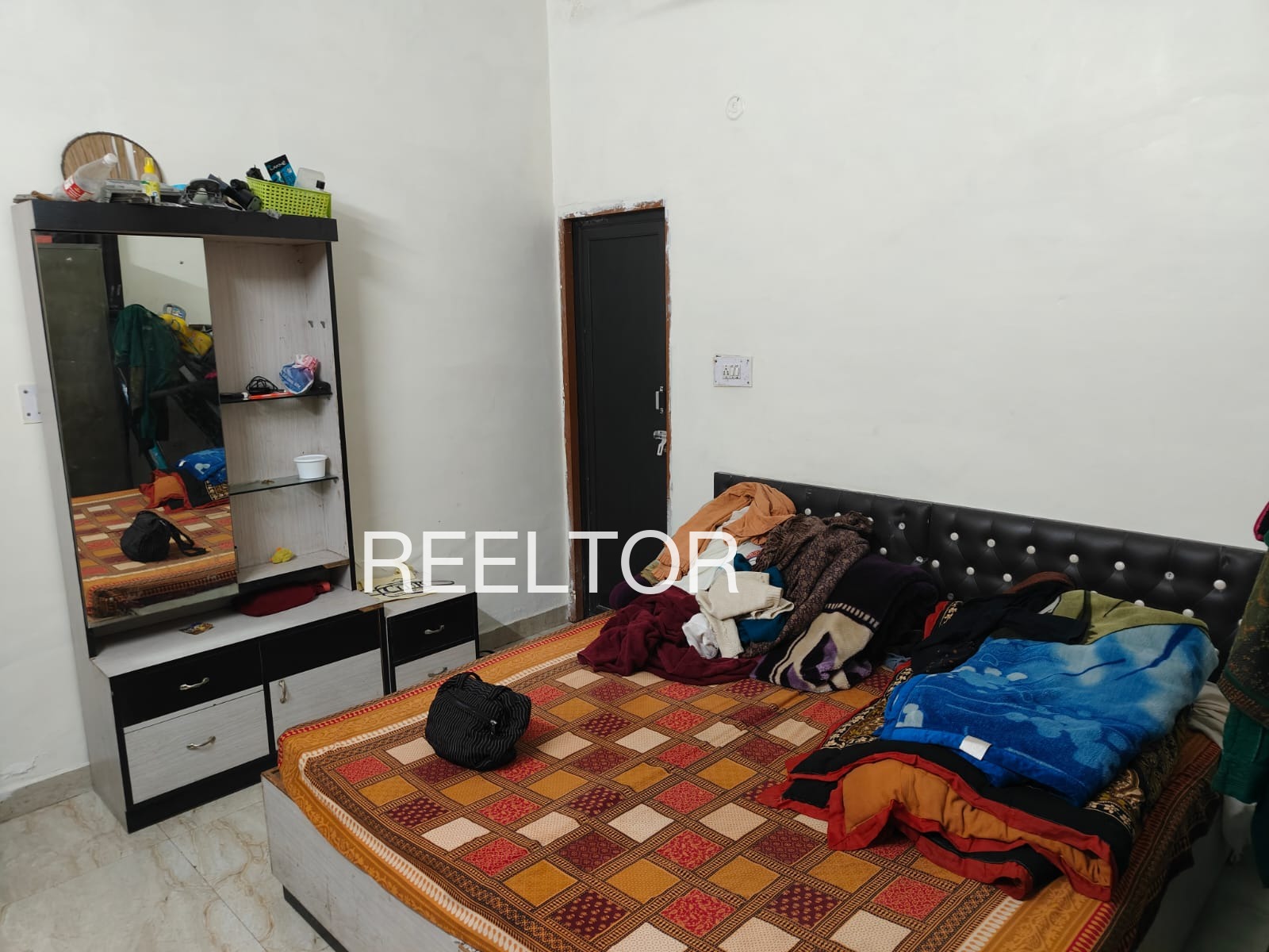 Pg For Rent In Lodhiyana Mandalgarh