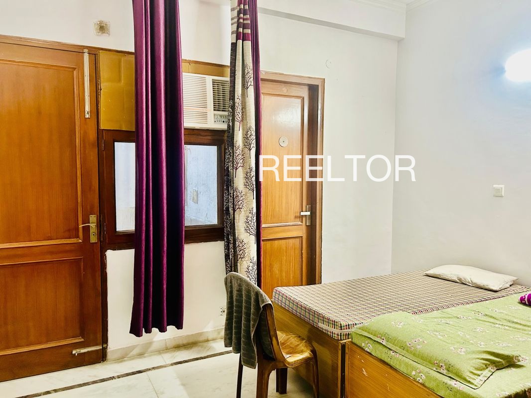 Pg For Rent In Bamhori Nakivan Tikamgarh