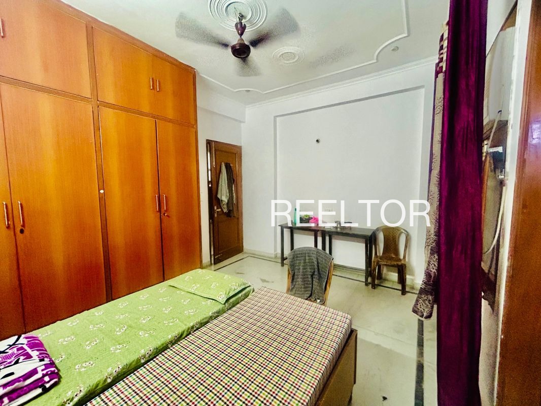 Pg For Rent In Colony Near Malanada Temple Mavelikkara