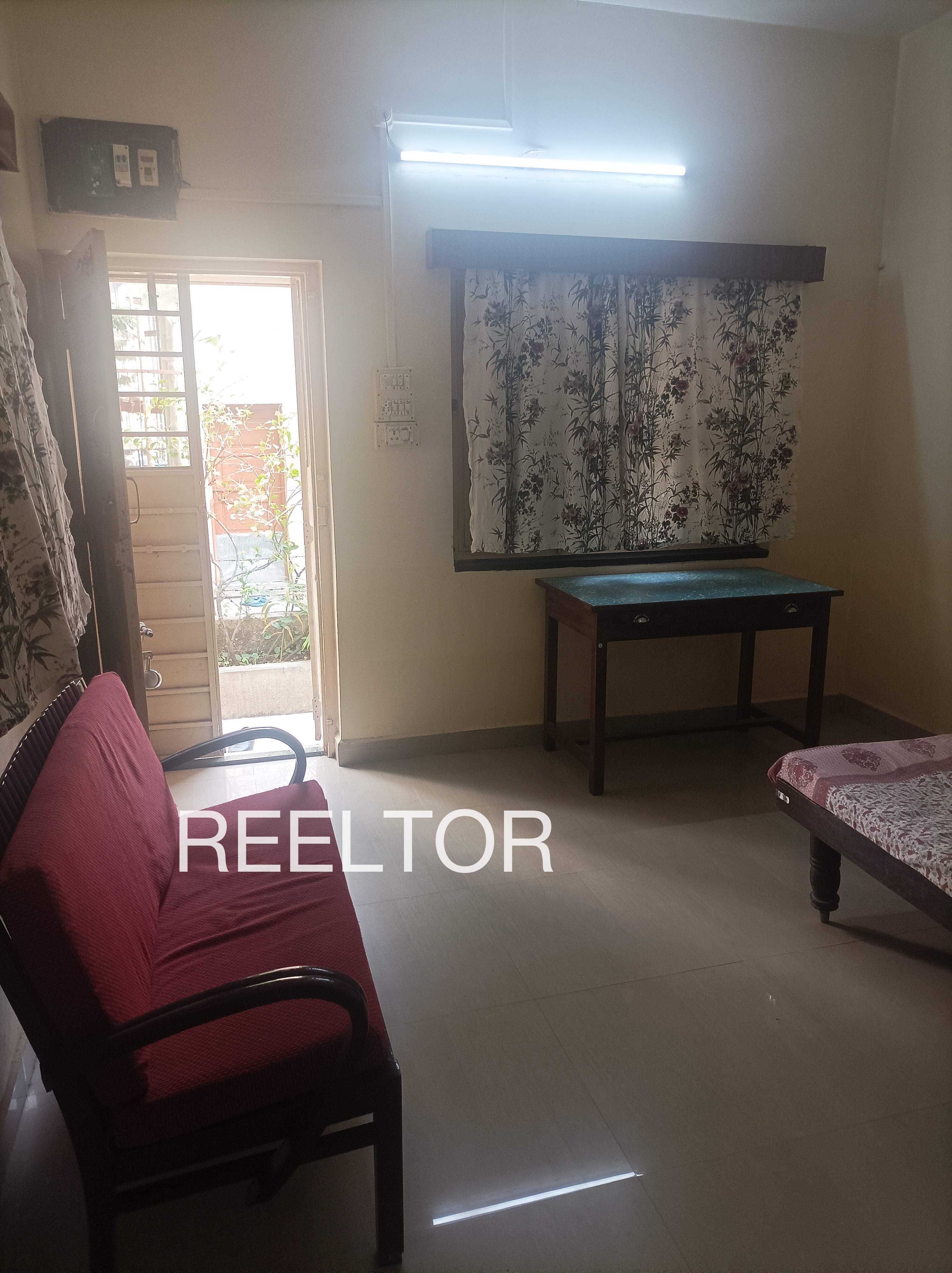 Pg For Rent In Bamhori Nakivan Tikamgarh