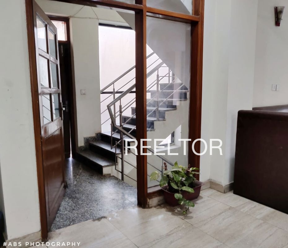Pg For Rent In Mangur Tarf Sawantwadi Gadhinglaj