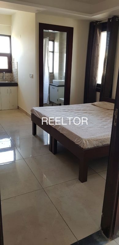 Shop For Rent In Parakhora Pratapgarh