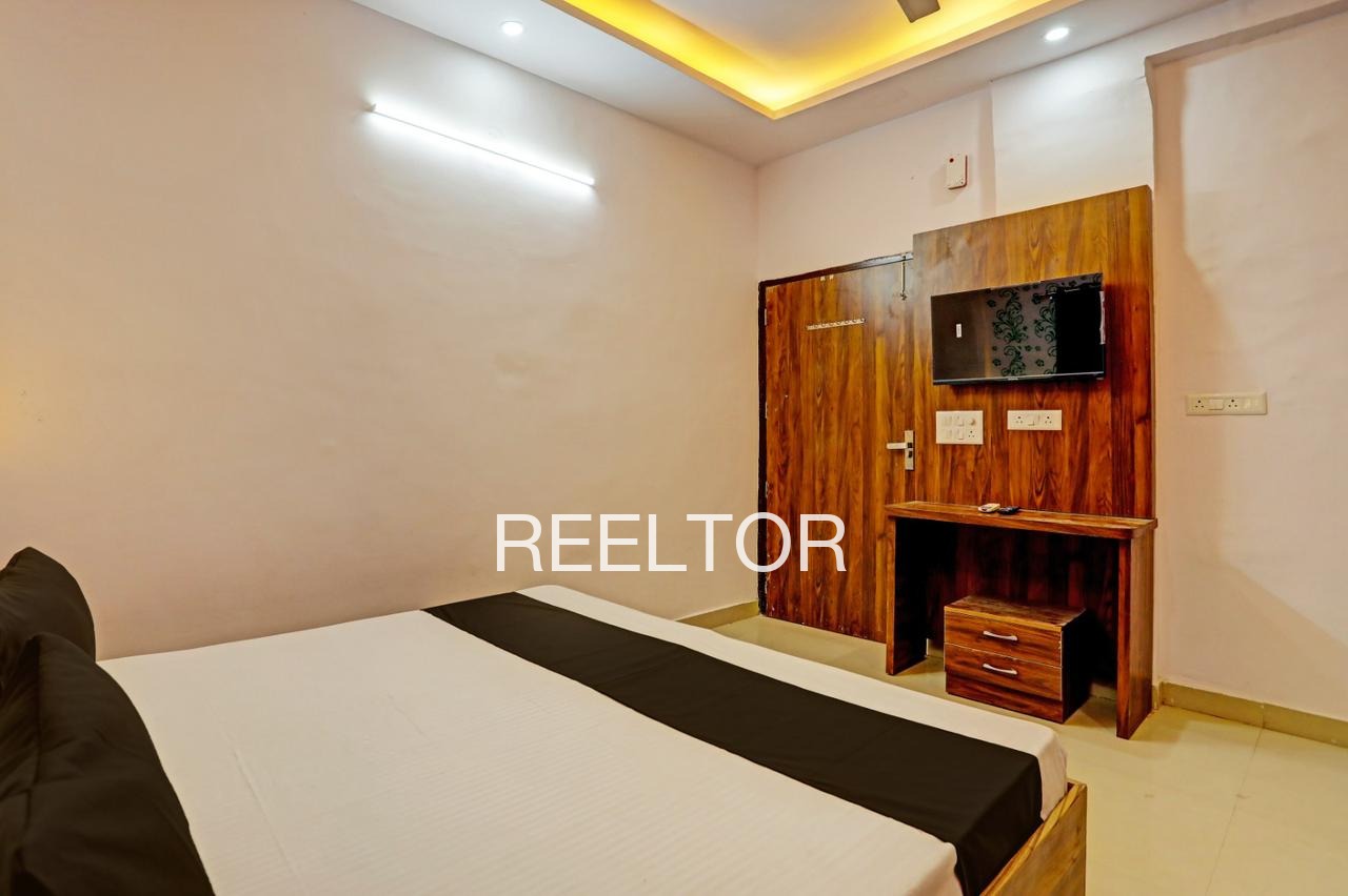 Pg For Rent In Karuvadan Naickanur Karur