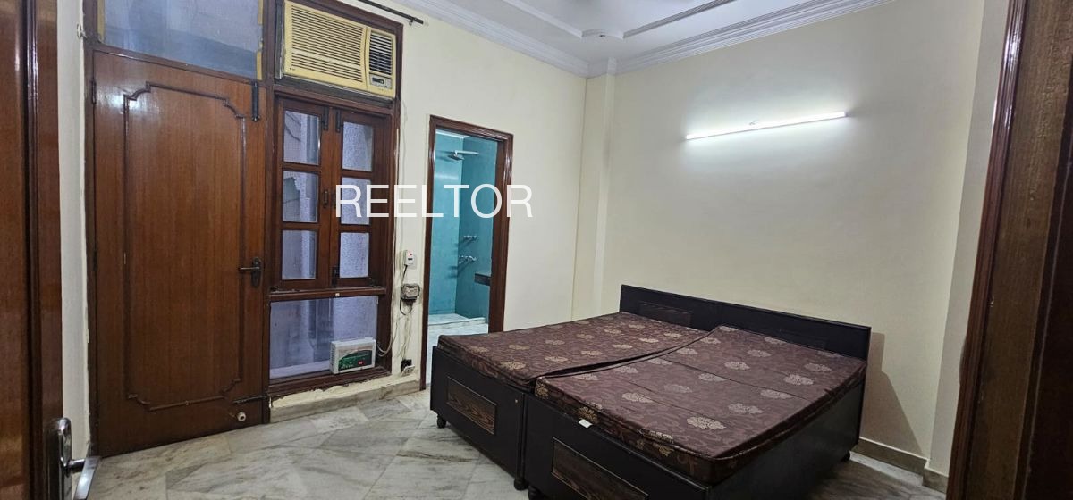 Pg For Rent In Chosla Nikumbh Shajapur
