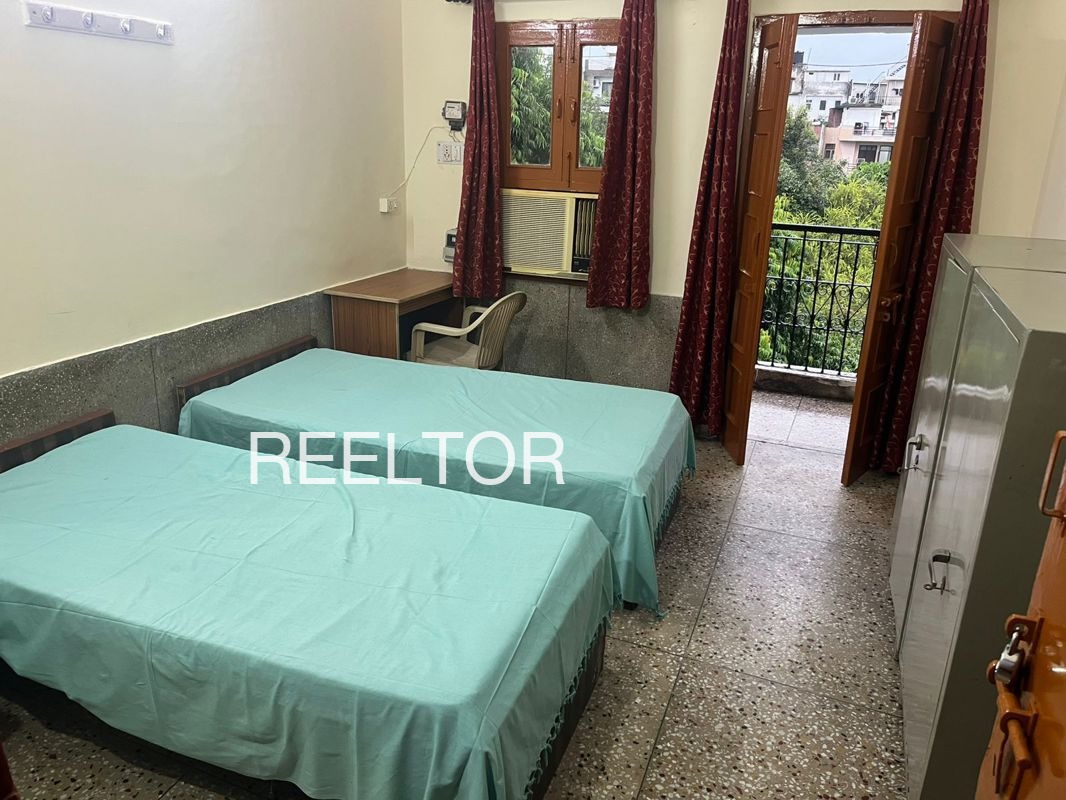 Pg For Rent In Nagla Uncha Bharatpur