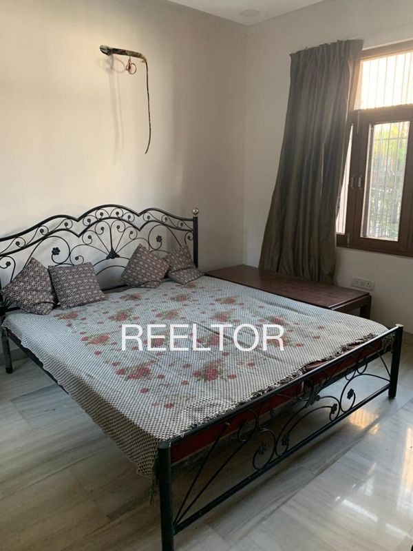 Pg For Rent In Shimlana Rampur Maniharan